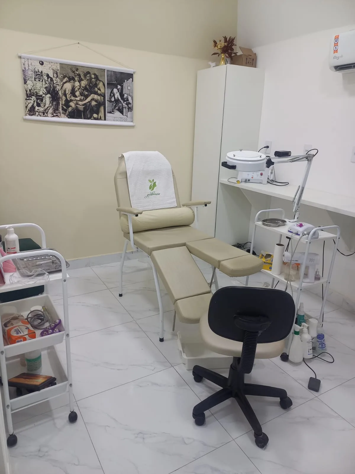 Interior da Clínica PodoMaia em Vila Velha